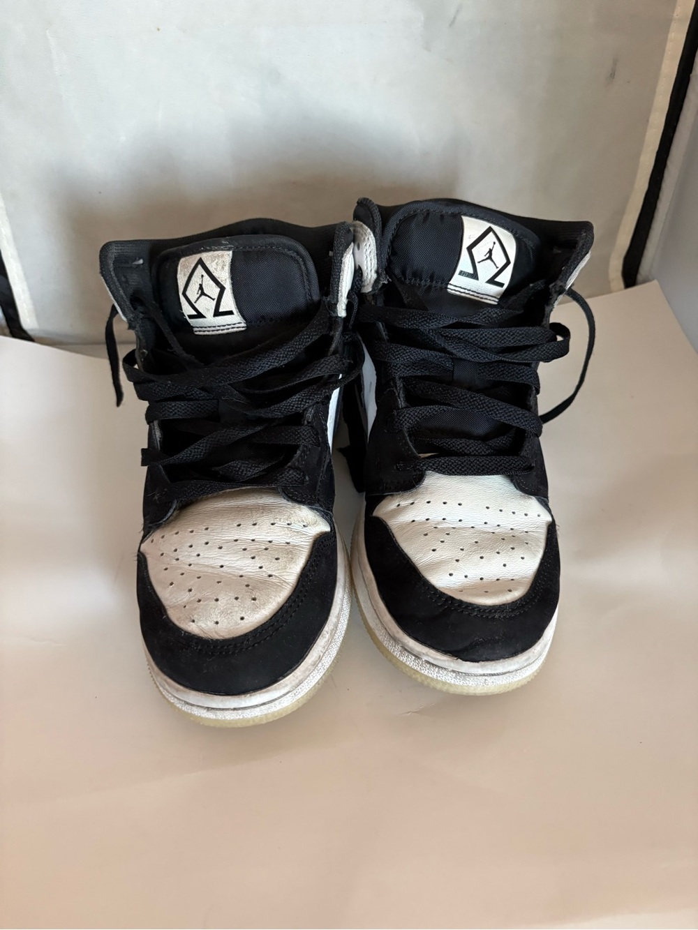 Nike Jordan 1 mid Kids Black and White Pearl panda  Sneakers 5.5